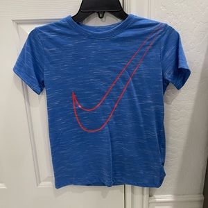 Blue Nike shirt - unisex